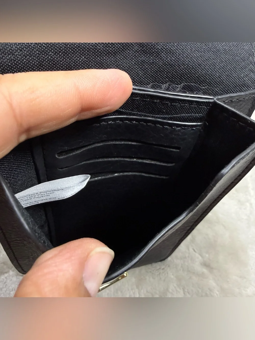 Touch cash black
